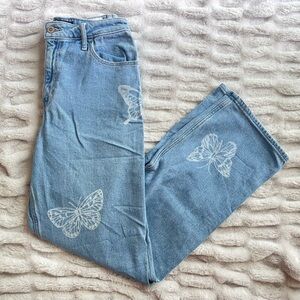 Hollister Women’s Ultra High Rise Butterfly Dad Jean, Vintage Stretch
